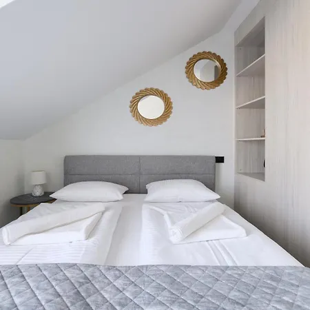 Sun & Snow, Apartamenty Na Spokojnej アパート